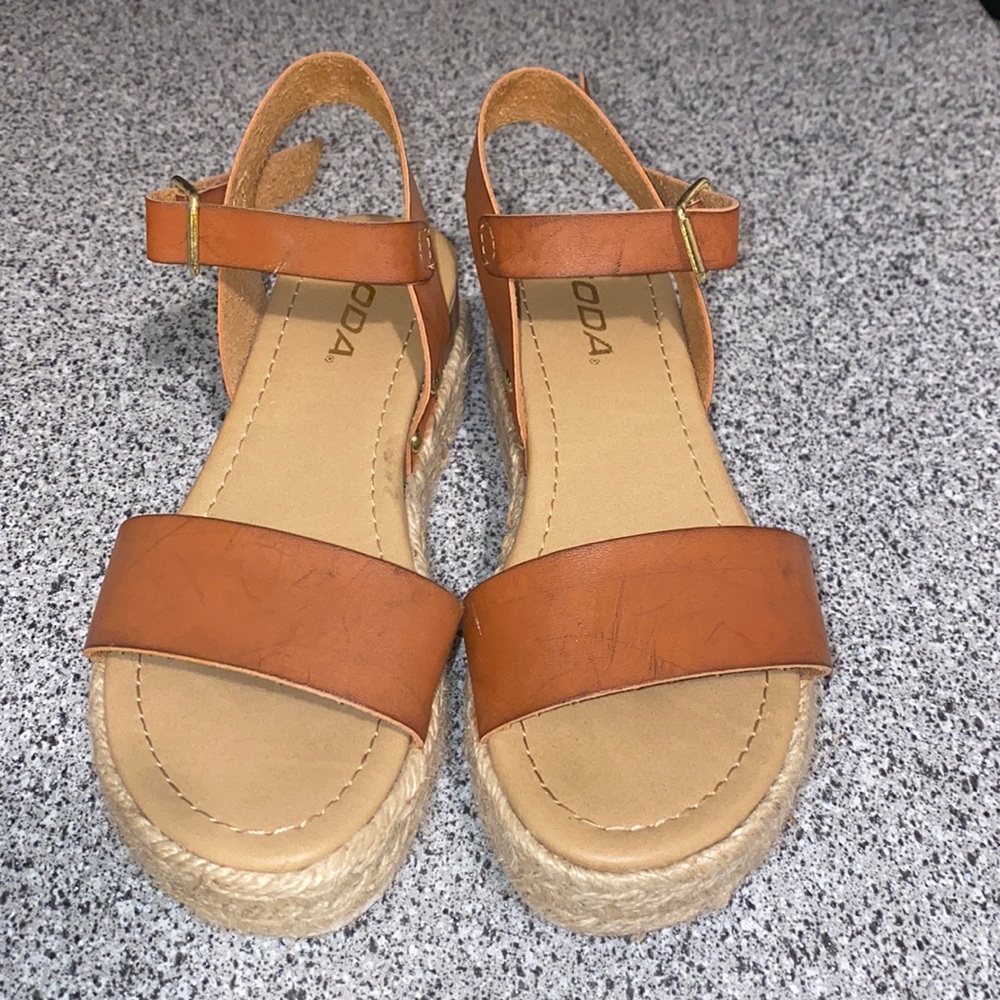 Brown Sandles